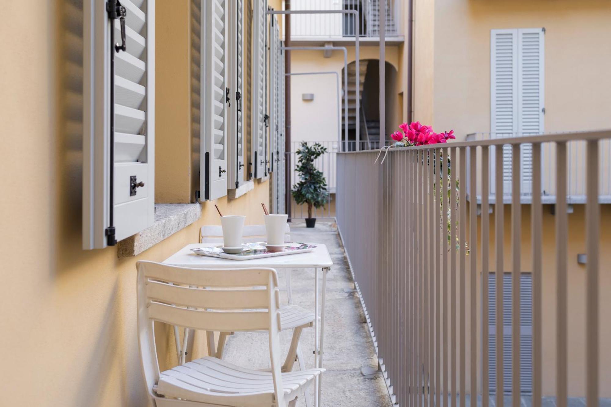 Domus Apartments Como - By Relais Di Giada Екстериор снимка